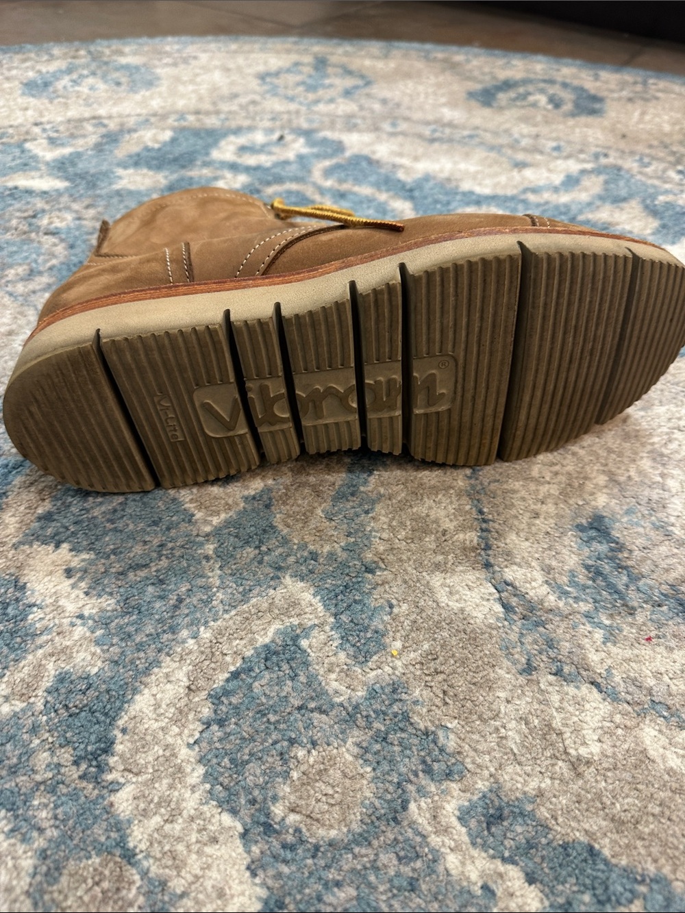 Allen Edmonds Park City Tan Suede Lace-Up Boots - Picture 11 of 13